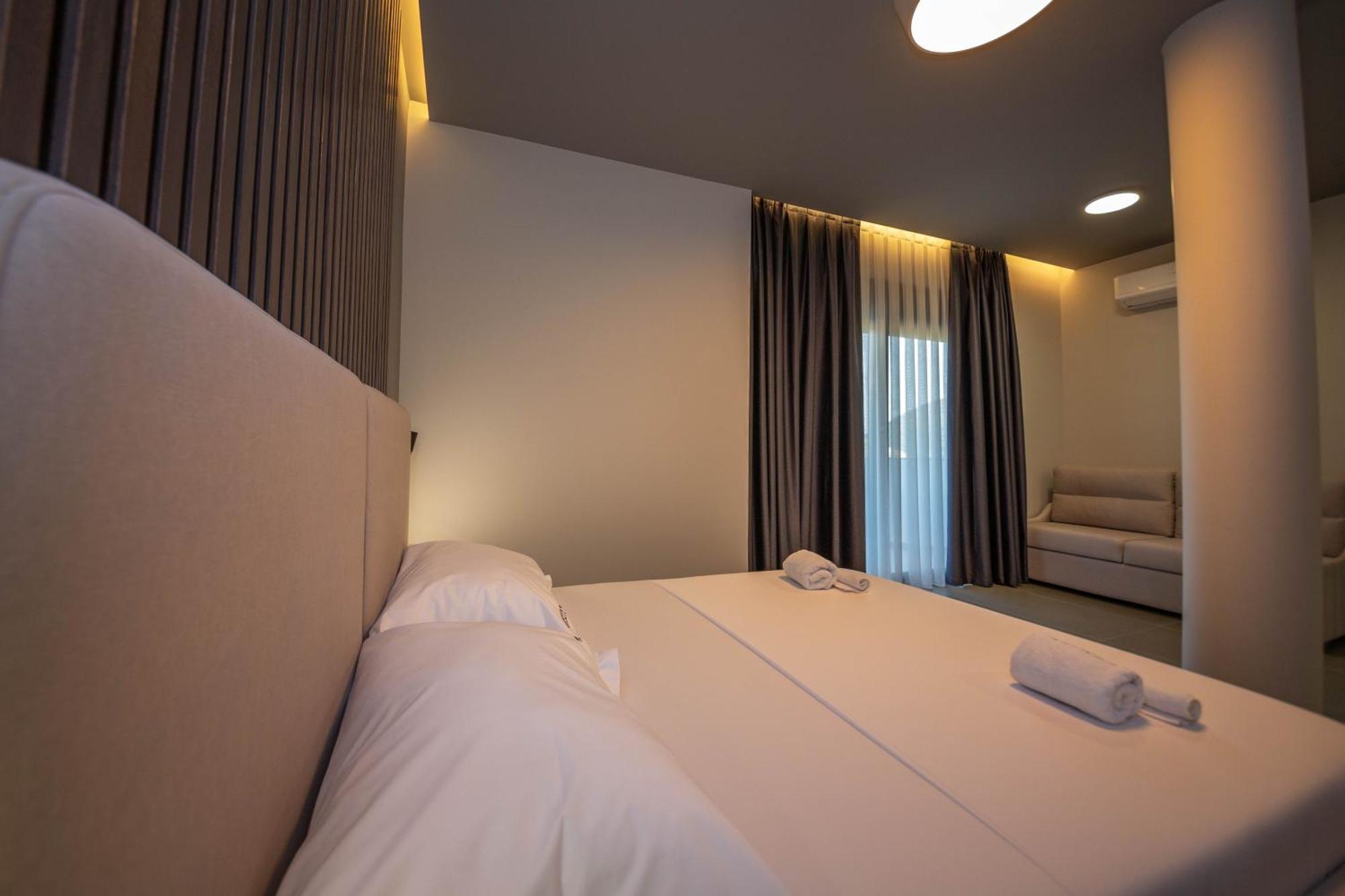 Lake View Rooms クサミル エクステリア 写真