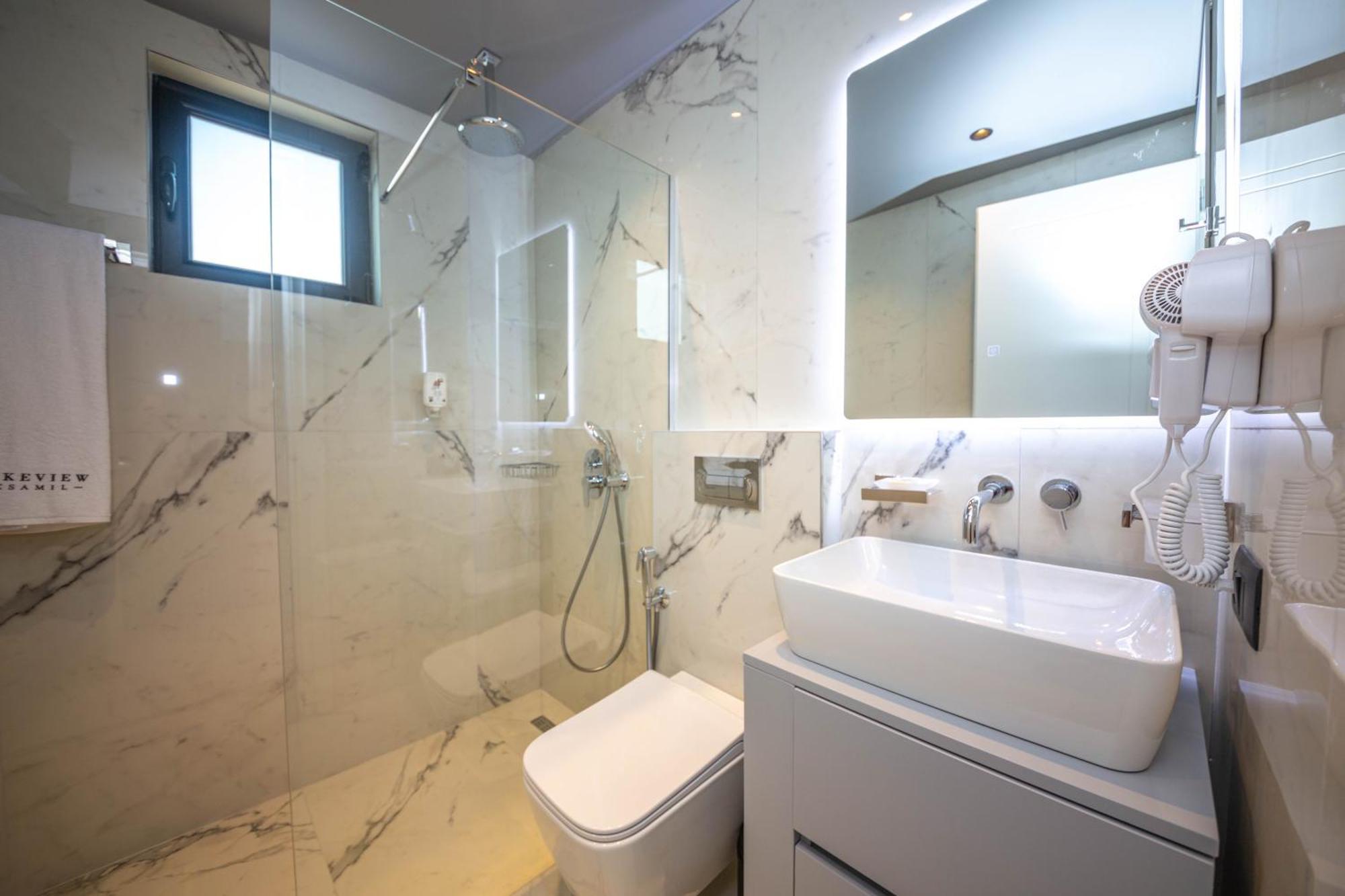 Lake View Rooms クサミル エクステリア 写真